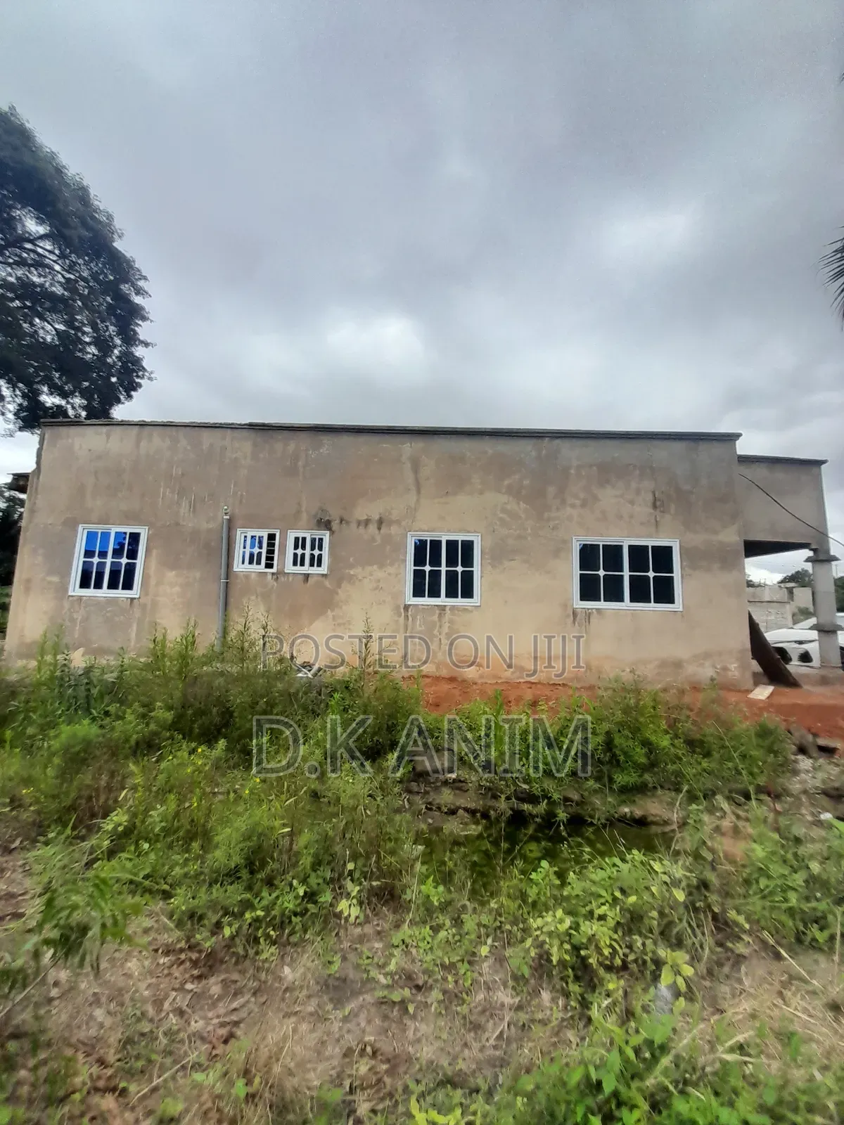 4bdrm Apartment in Ojobi Estate Kasoa, Awutu Senya East Municipal