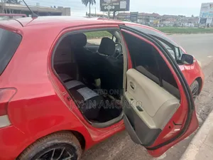 Toyota Vitz 2010 Red