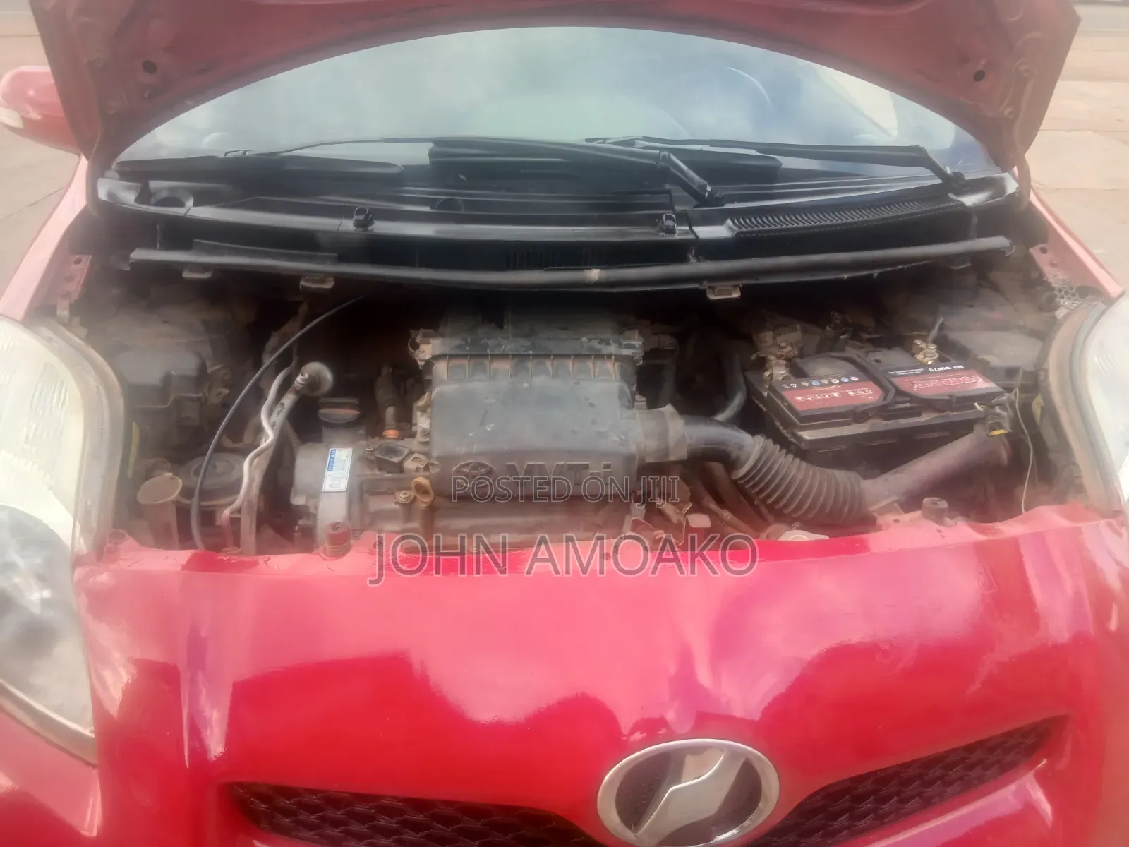 Toyota Vitz 2010 Red