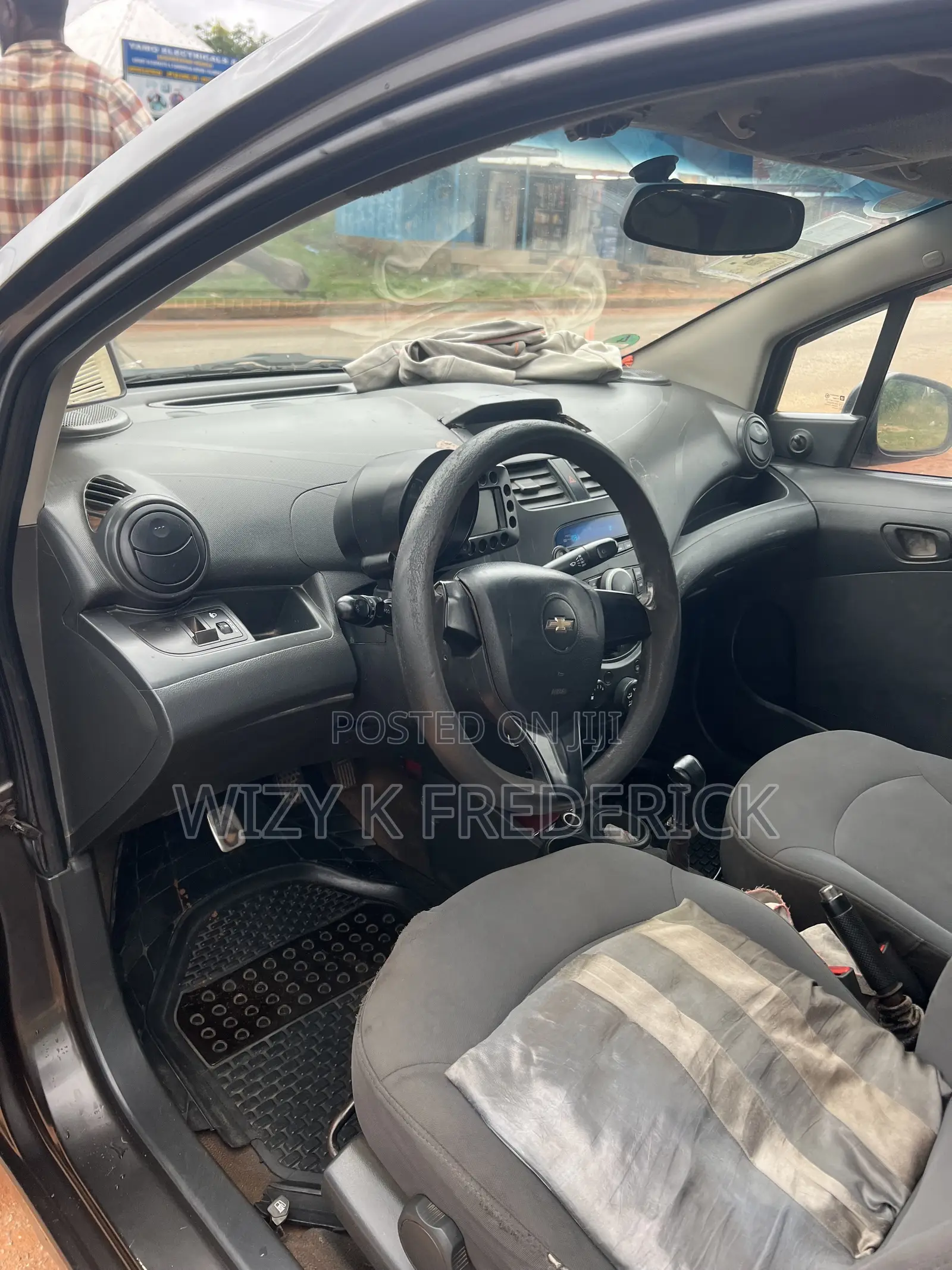 Chevrolet Spark 1LT 2013 Black