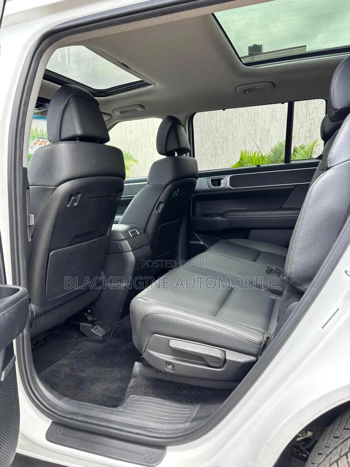 Hyundai Santa Fe Limited 2024 White