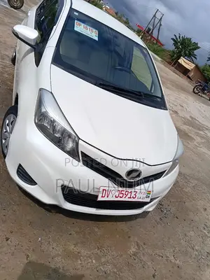 Toyota Vitz 2012 White
