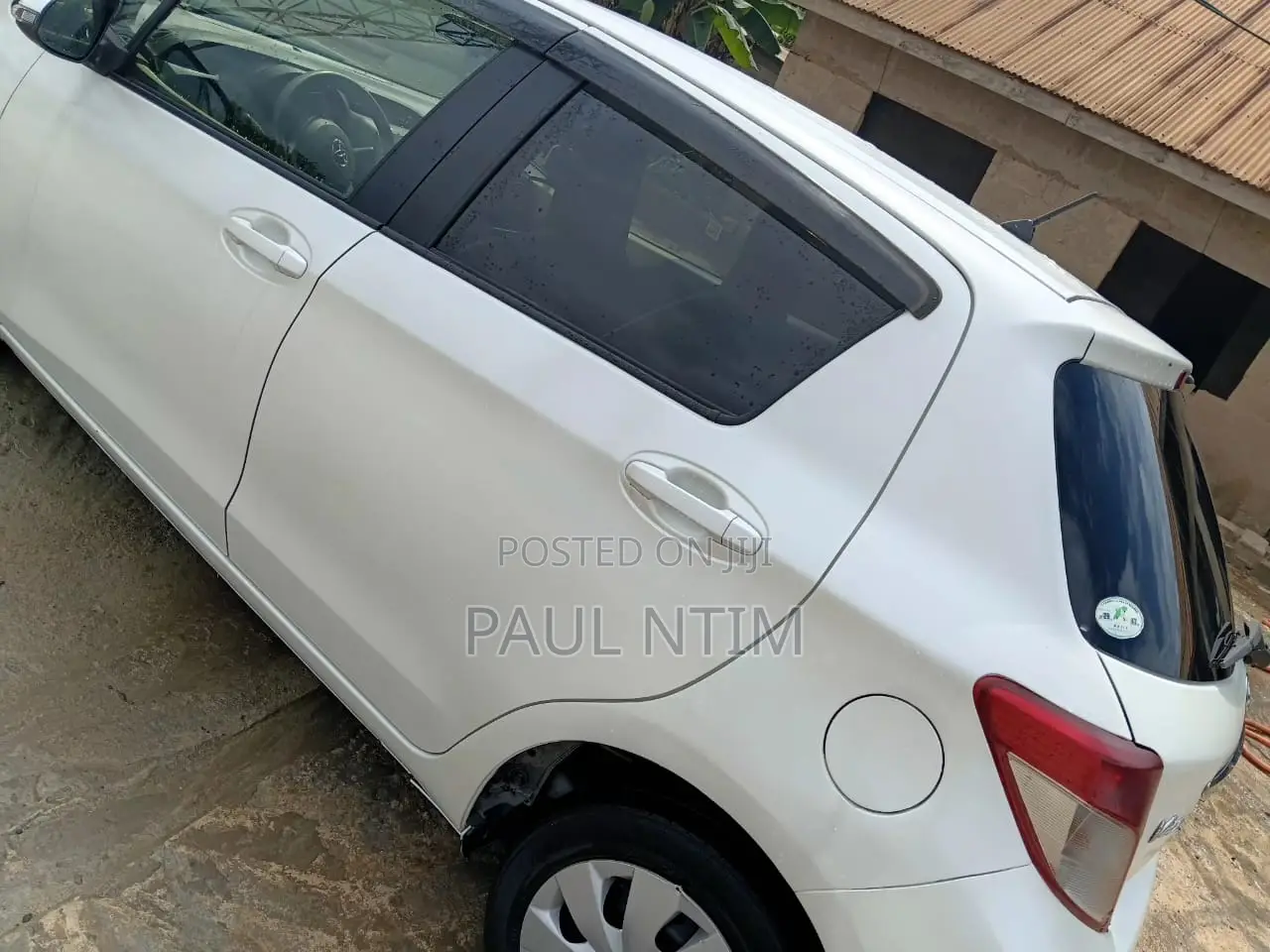 Toyota Vitz 2012 White