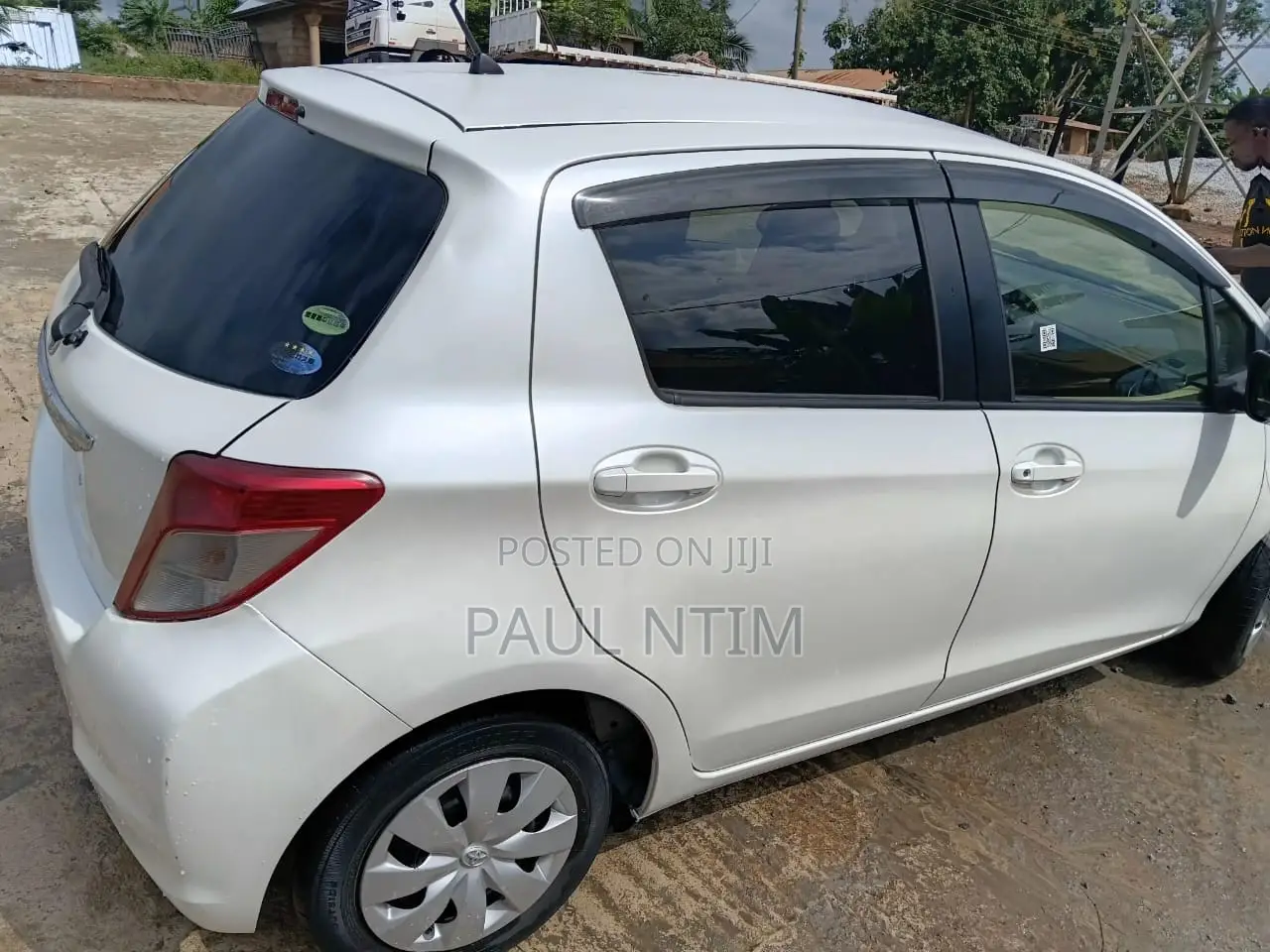 Toyota Vitz 2012 White