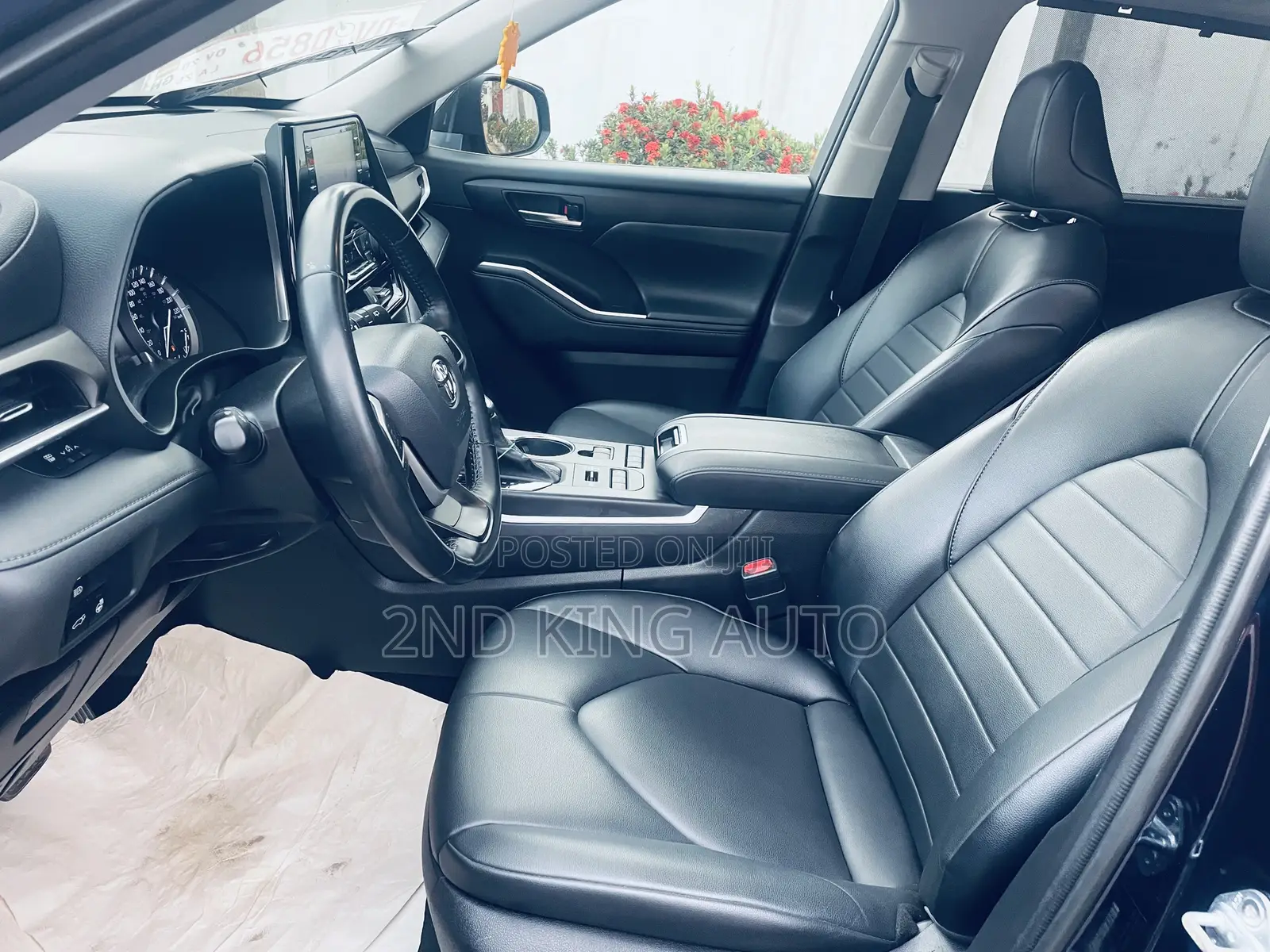 Toyota Highlander XLE AWD 2023 Gray