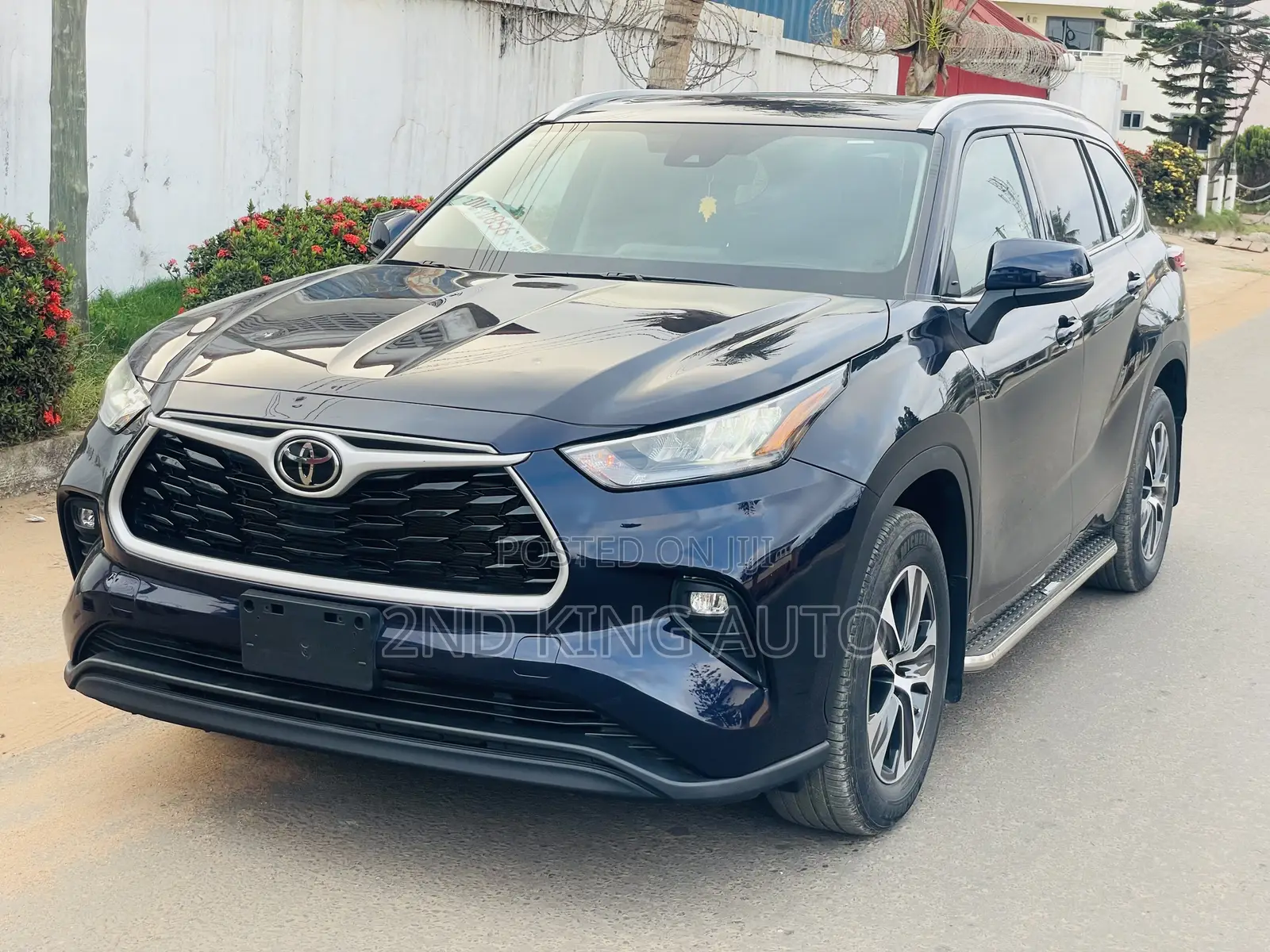 Toyota Highlander XLE AWD 2023 Gray