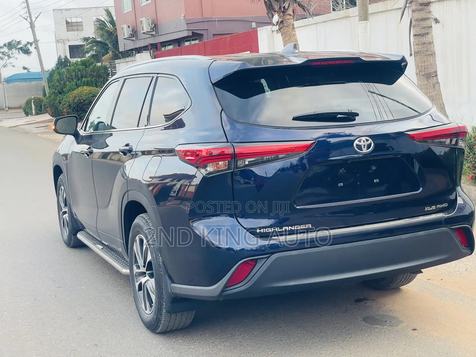 Toyota Highlander XLE AWD 2023 Gray