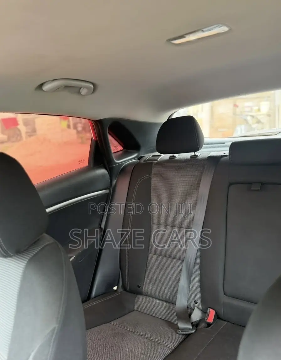 Hyundai Elantra 2017 Red
