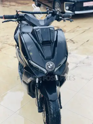 BMW Sport 2022 Black