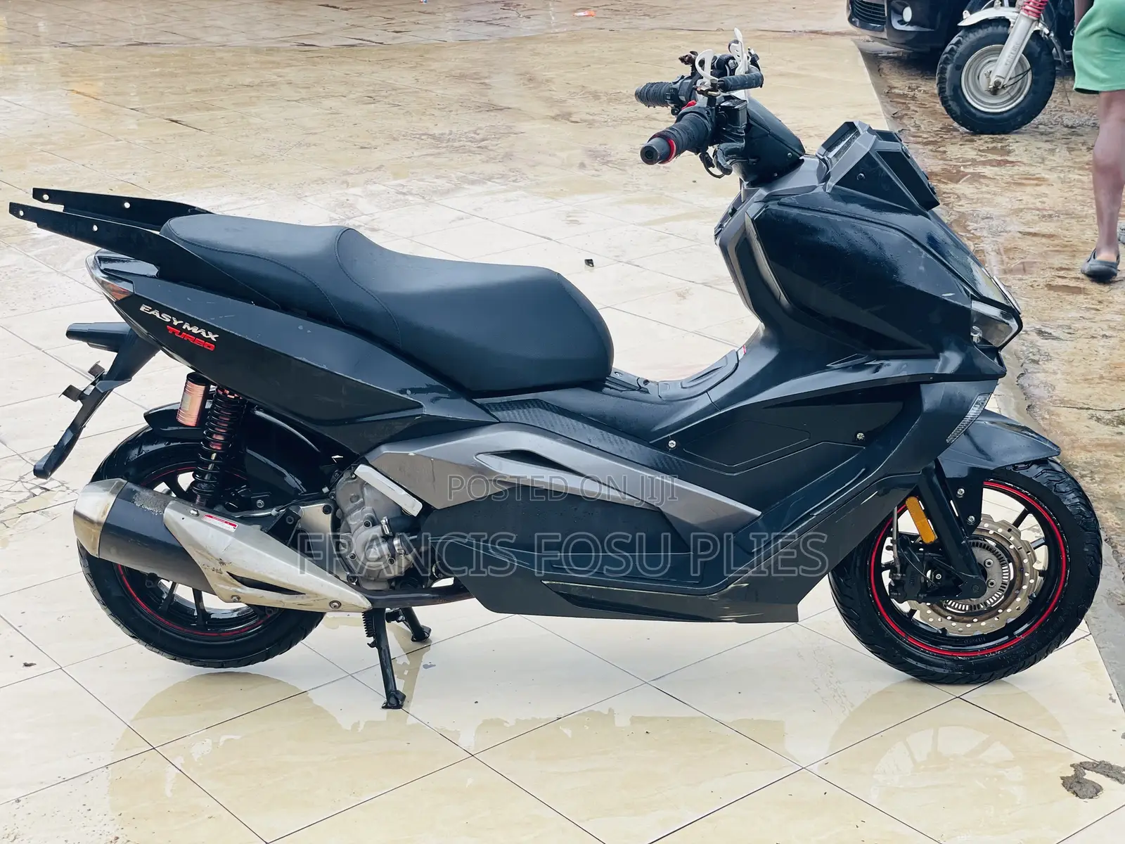 BMW Sport 2022 Black