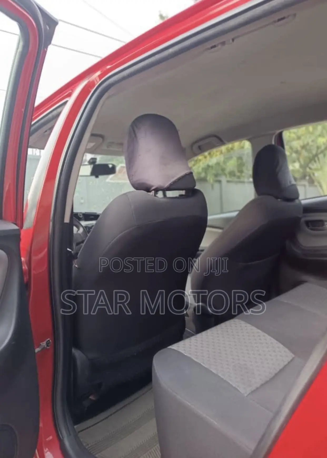 Toyota Yaris LE Hatchback 5dr 2016 White