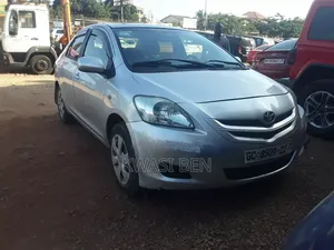 Toyota Belta 2010 Gray