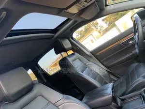 Honda CR-V Touring AWD 2018 Gray