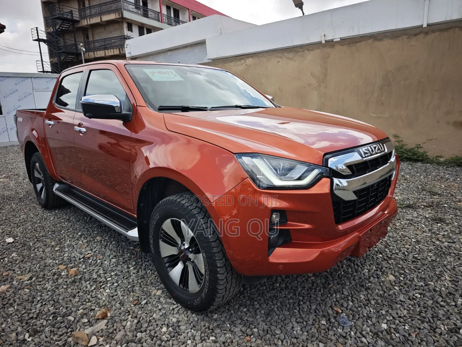 Isuzu D-MAX 2022 Orange
