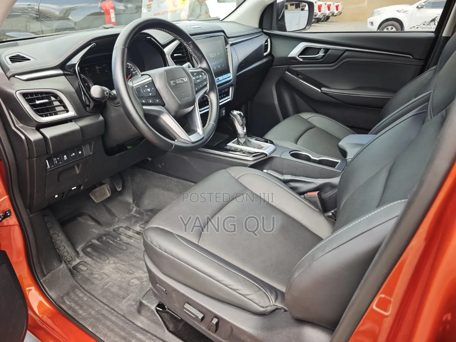Isuzu D-MAX 2022 Orange