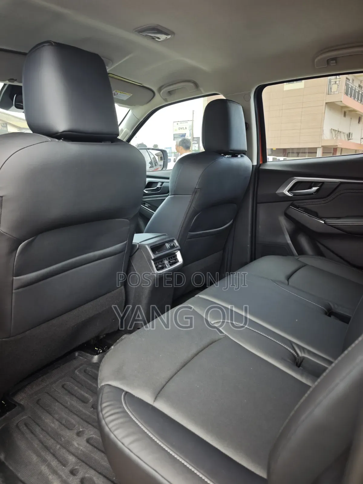Isuzu D-MAX 2022 Orange