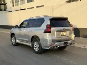 Toyota Land Cruiser Prado 3.0 190hp 2018 Silver