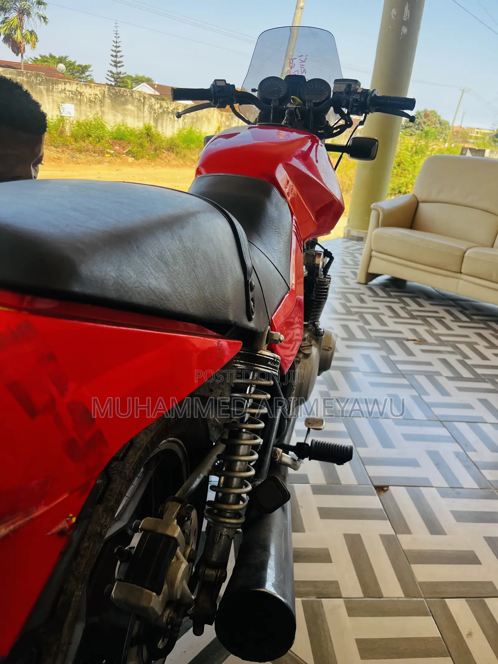Suzuki GS 2002 Red