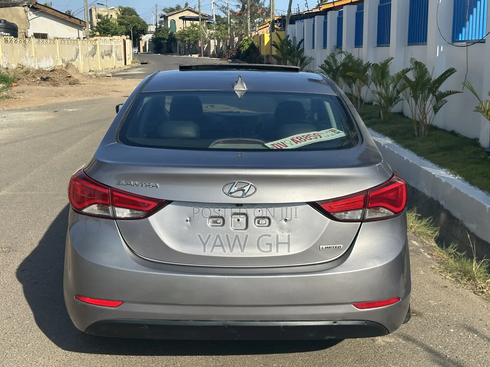 Hyundai Elantra Limited PZEV 4dr Sedan (1.8L 4cyl 6A) 2015 Gray