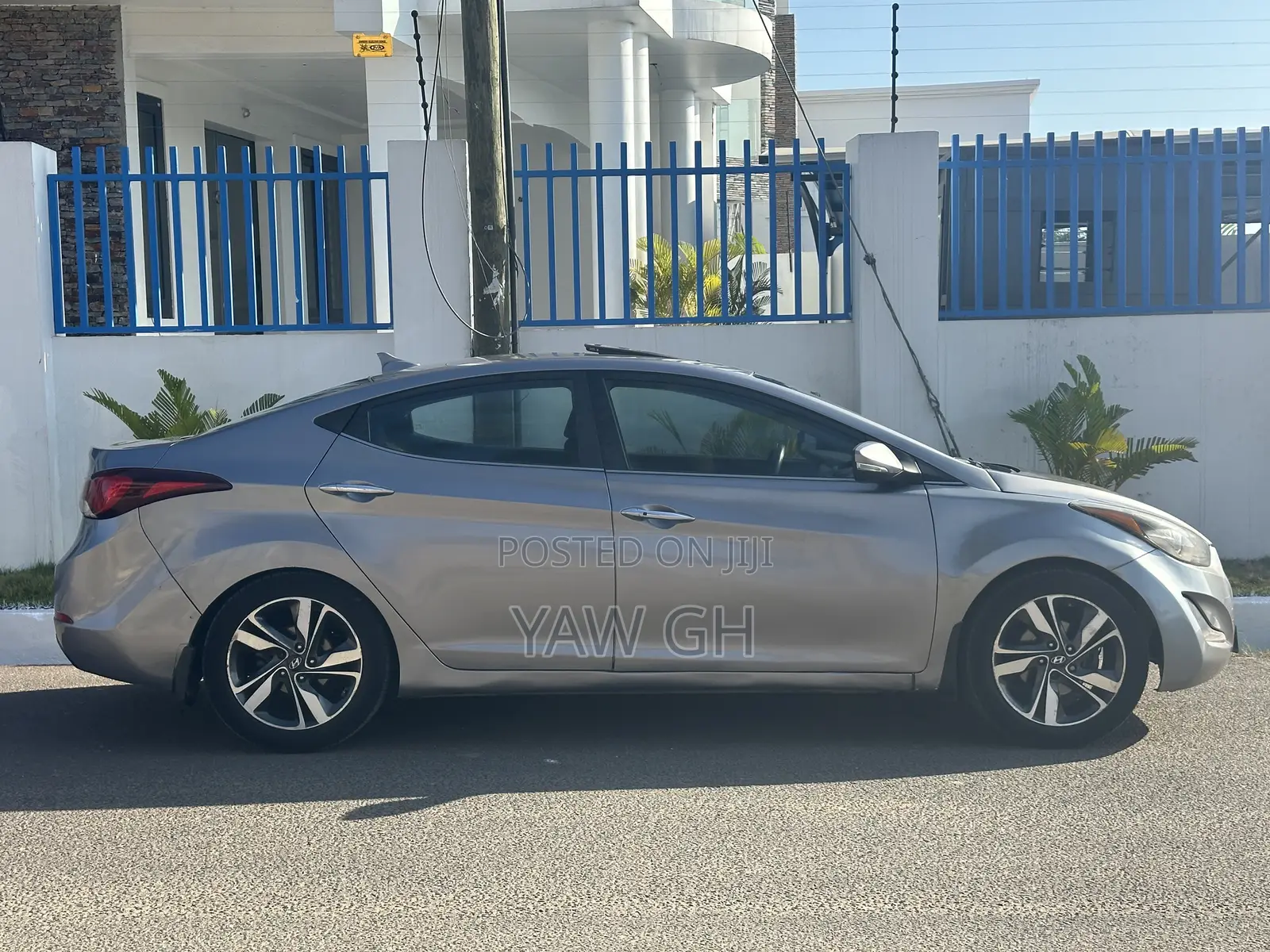 Hyundai Elantra Limited PZEV 4dr Sedan (1.8L 4cyl 6A) 2015 Gray
