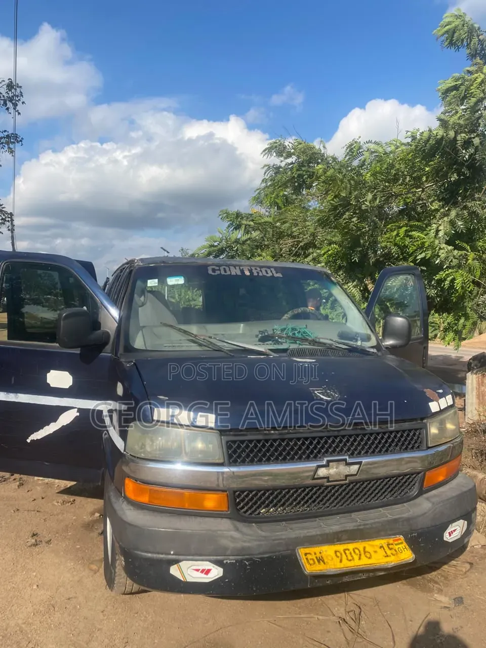 Chevrolet Shcool Bus 2010 Blue