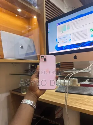 Apple iPhone 15 Plus 128 GB Pink