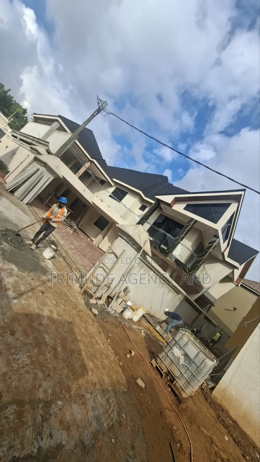 5bdrm House in Trimude Agency And, Kumasi Metropolitan for sale