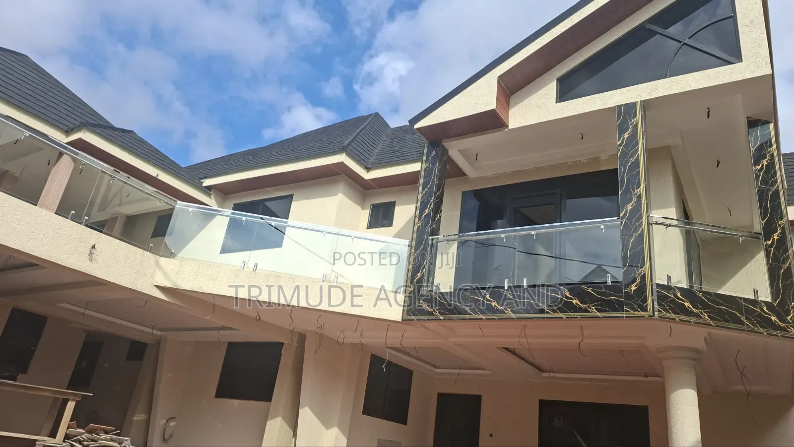 5bdrm House in Trimude Agency And, Kumasi Metropolitan for sale