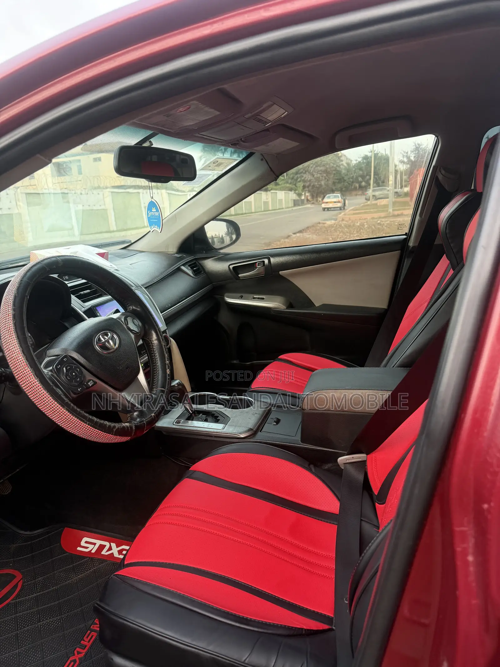 Toyota Camry LE 4dr Sedan (2.5L 4cyl 6A) 2014 Red