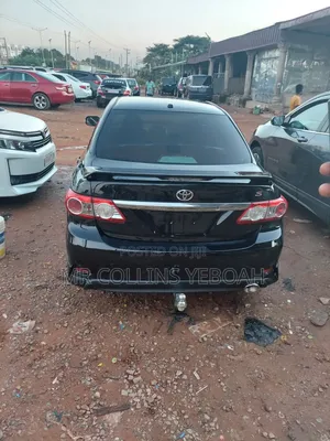 Toyota Corolla 2013 Black