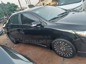 Toyota Corolla 2013 Black