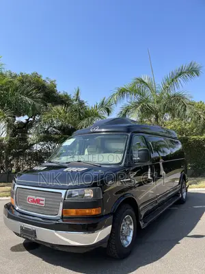 GMC Savana 3500 2012 Black