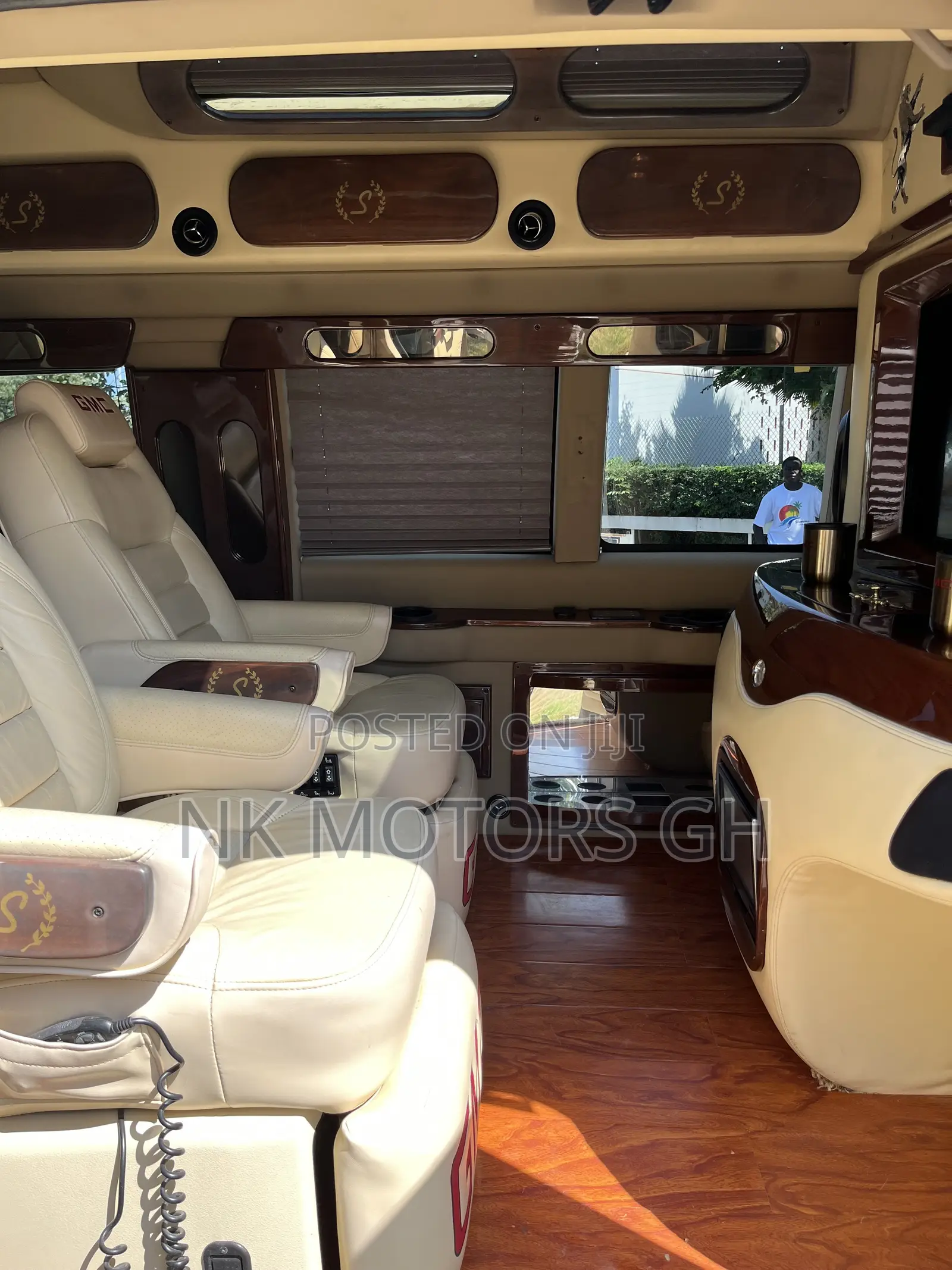 GMC Savana 3500 2012 Black