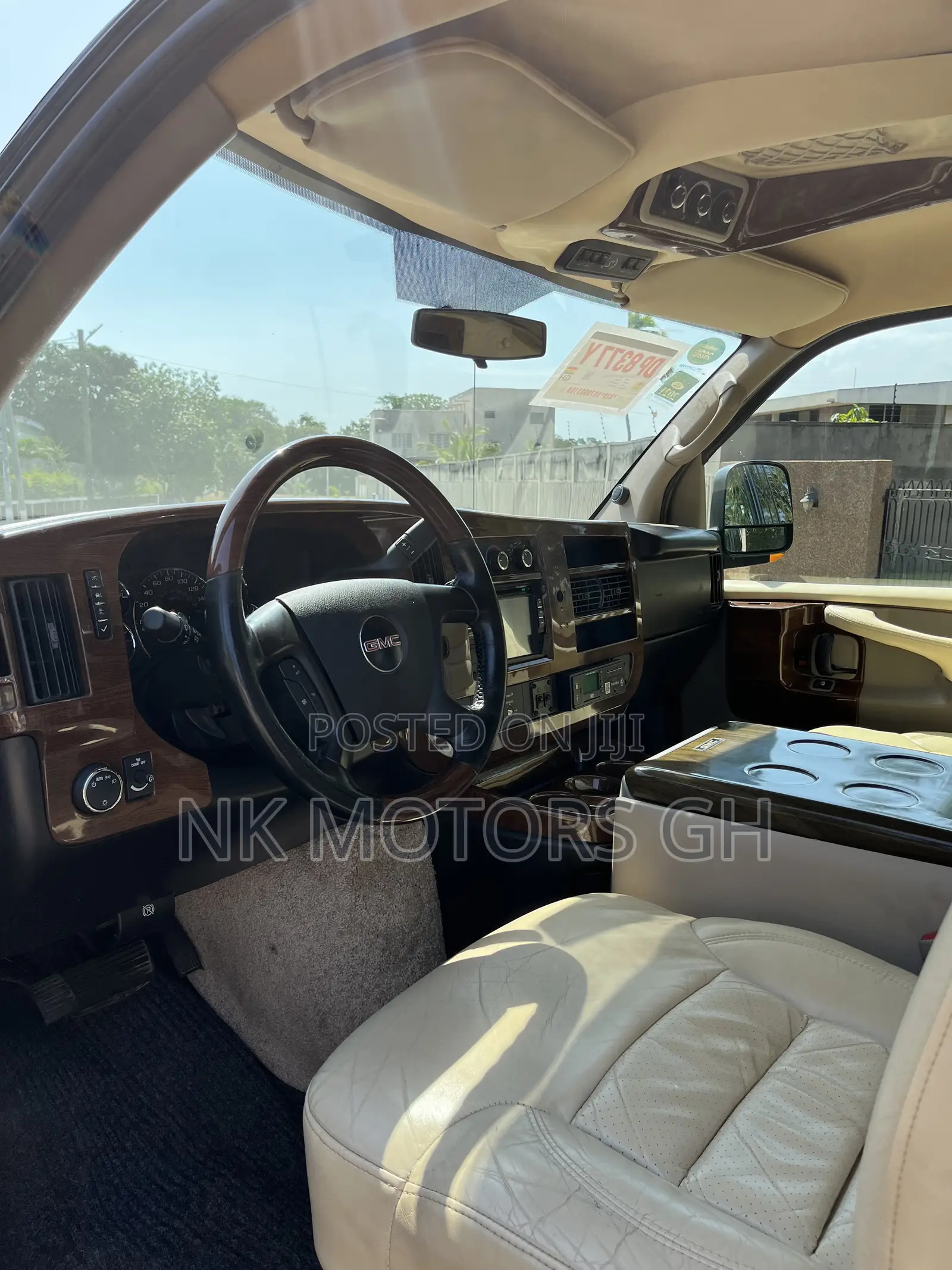 GMC Savana 3500 2012 Black