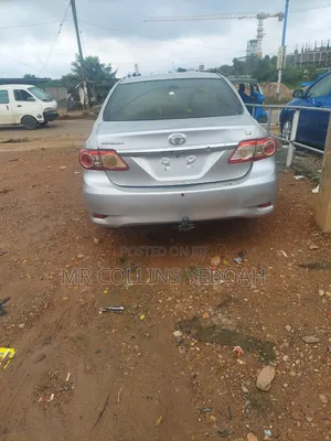 Toyota Corolla 2010 Silver