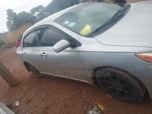 Toyota Corolla 2010 Silver