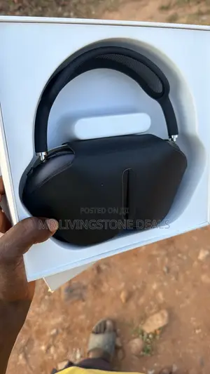AirPod Max With Smart Case