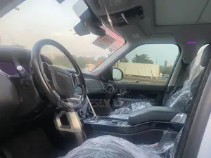 Land Rover Range Rover 3.0L V6 Supercharged HSE 2019 White
