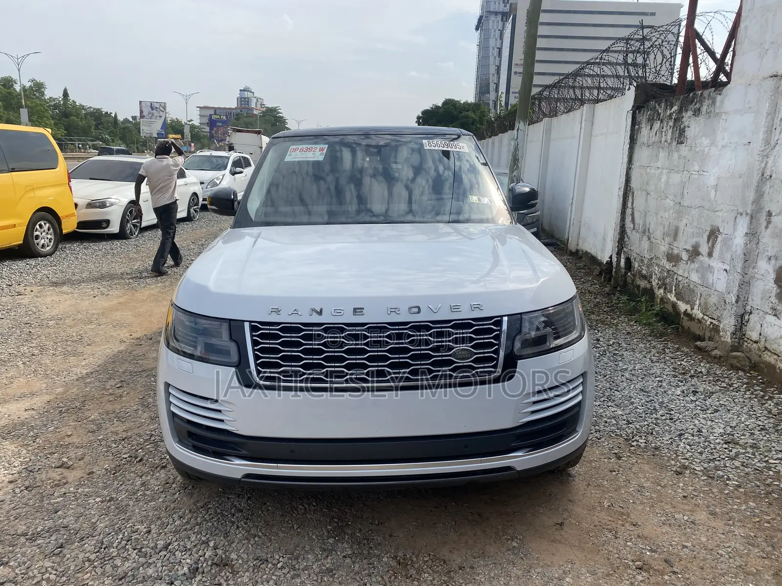 Land Rover Range Rover 3.0L V6 Supercharged HSE 2019 White