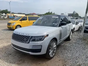 Land Rover Range Rover 3.0L V6 Supercharged HSE 2019 White