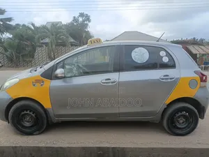 Toyota Vitz 2010