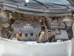 Toyota Vitz 2010