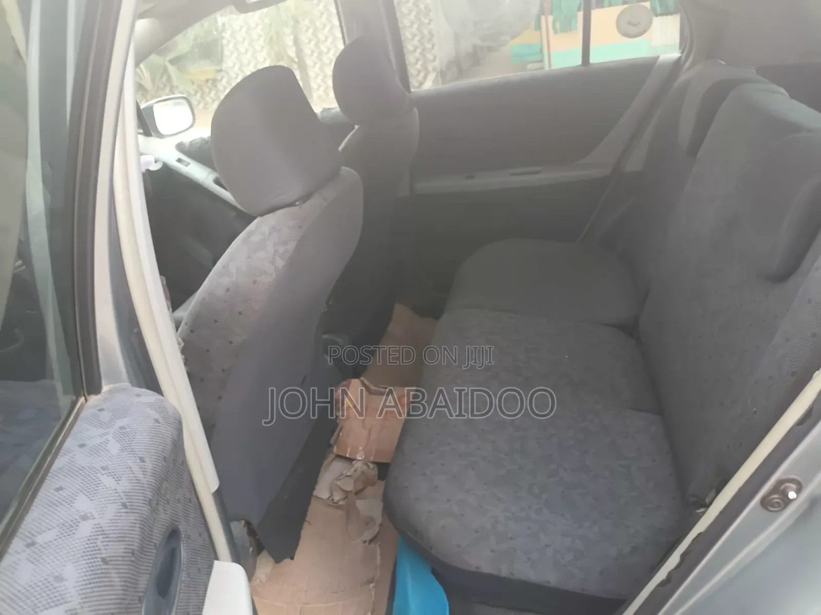 Toyota Vitz 2010