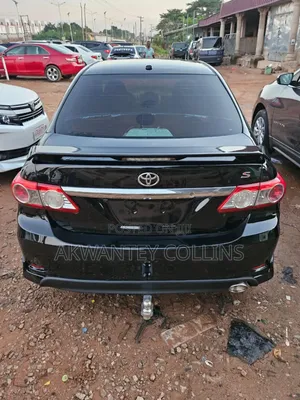Toyota Corolla 2012 Black
