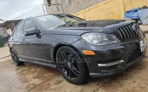 Mercedes-Benz C250 2014 Black