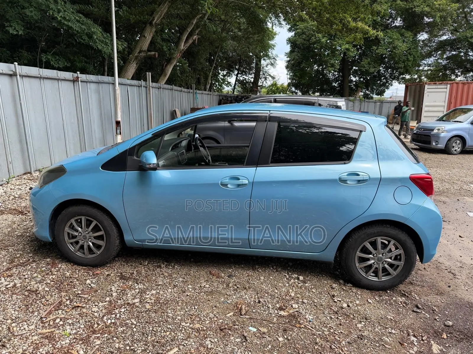Toyota Vitz 2015 Blue