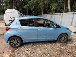 Toyota Vitz 2015 Blue