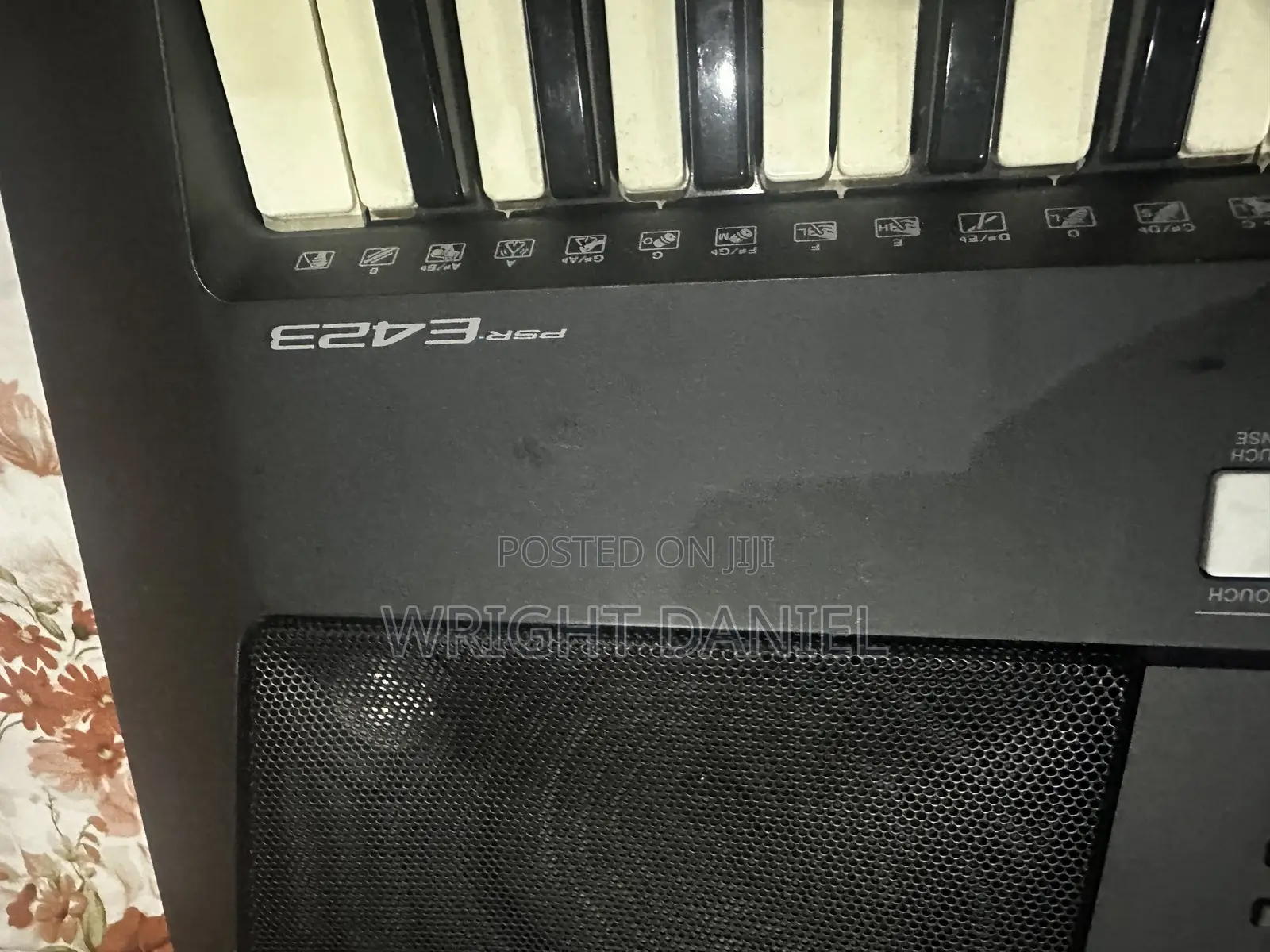 Yamaha PSR-E423 61 Keys Keyboard – UK Used, Clean