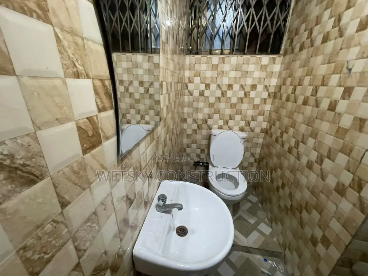 2bdrm Apartment in Ablekuma Curve, CP for rent