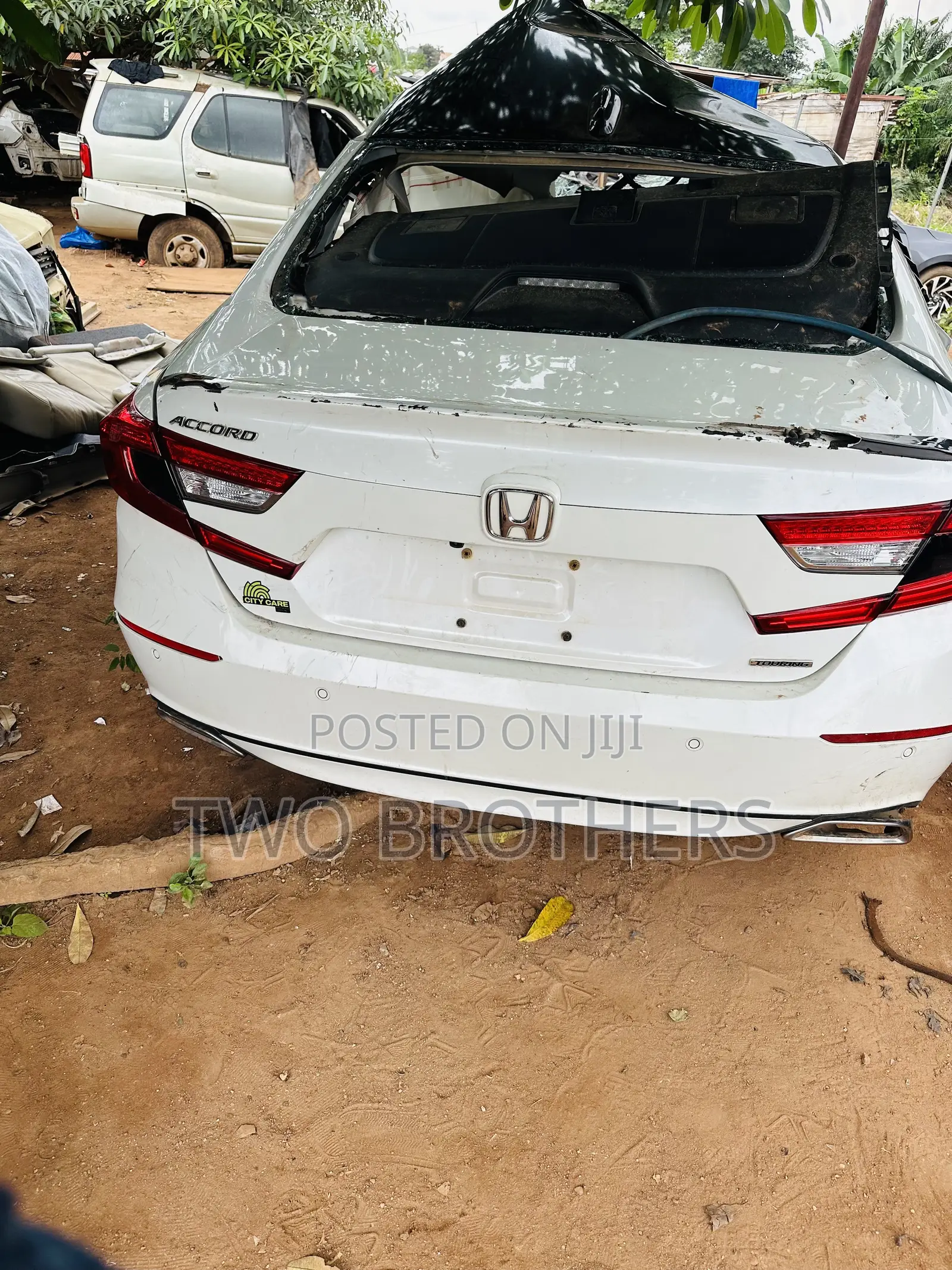 Honda Accord 2018, 2019, 2020, 2021 and 2022 Back/Rear Cutt